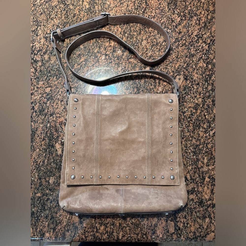 Ellington Genuine Leather Messenger Bag